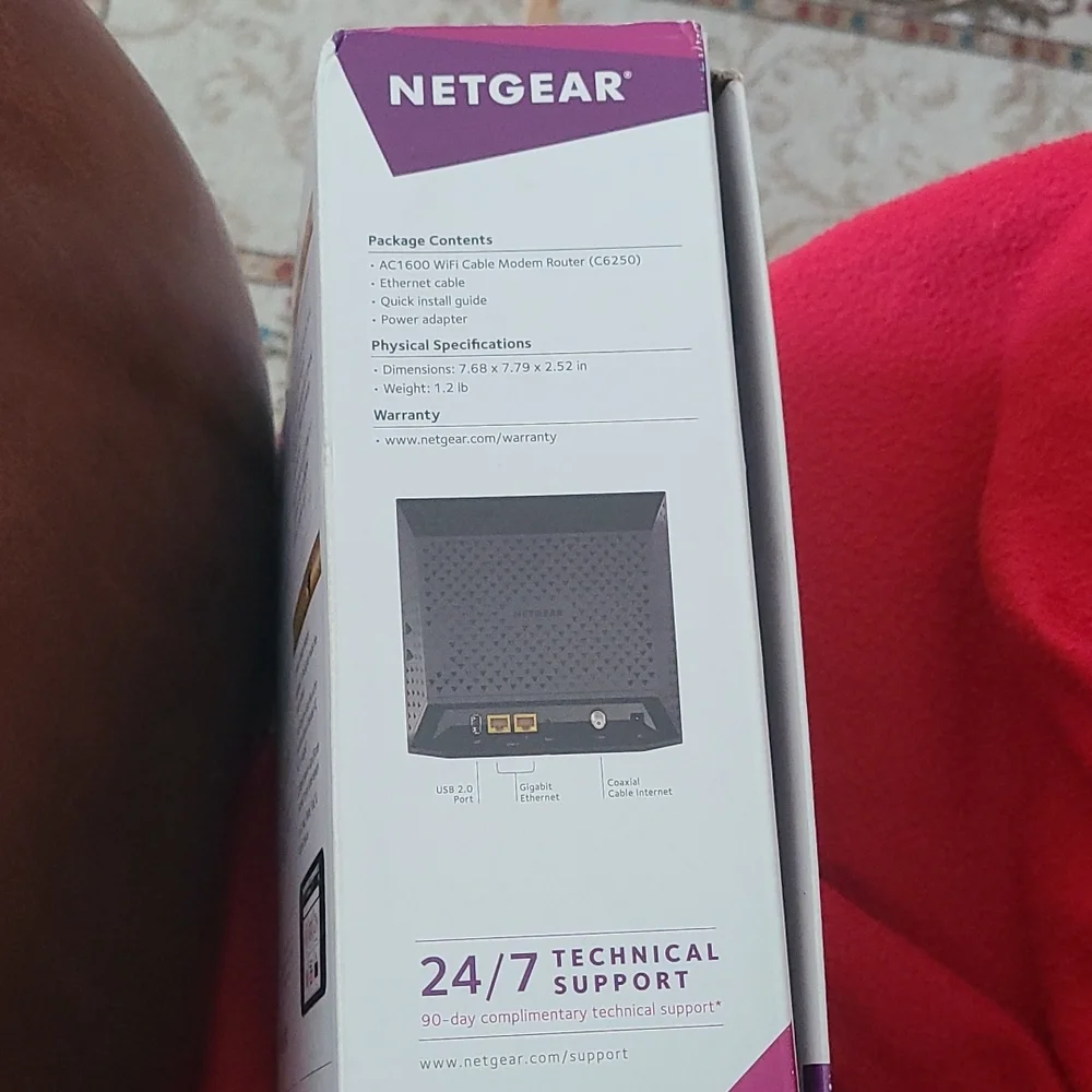 Netgear WiFi Cable Modem Router - Picture 4 of 4